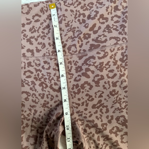 Athleta Elation Ultra High Rise Leggings Size XS Leopard Print - Picture 9 of 9